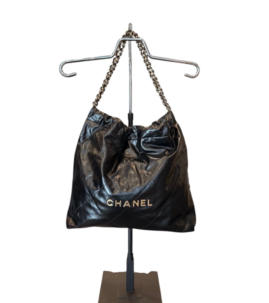 Image of Chanel 22 Hobo Handbag 107-925