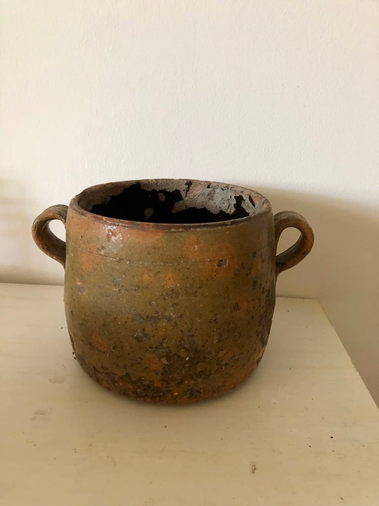 Image of Pot ancien à petites anses 