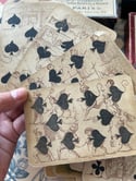 Jeu 52 de cartes très rares et anciennes, dite Jeanne Hachette ou Roi des Ribauds, 1850! 