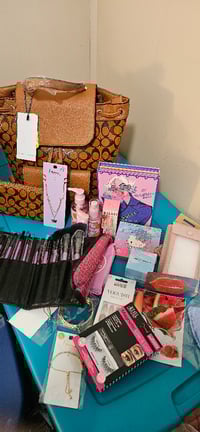 Image 2 of FASHION BAG WITH WALLET