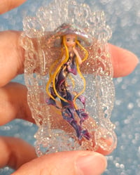 Image 1 of Amelia - medusina