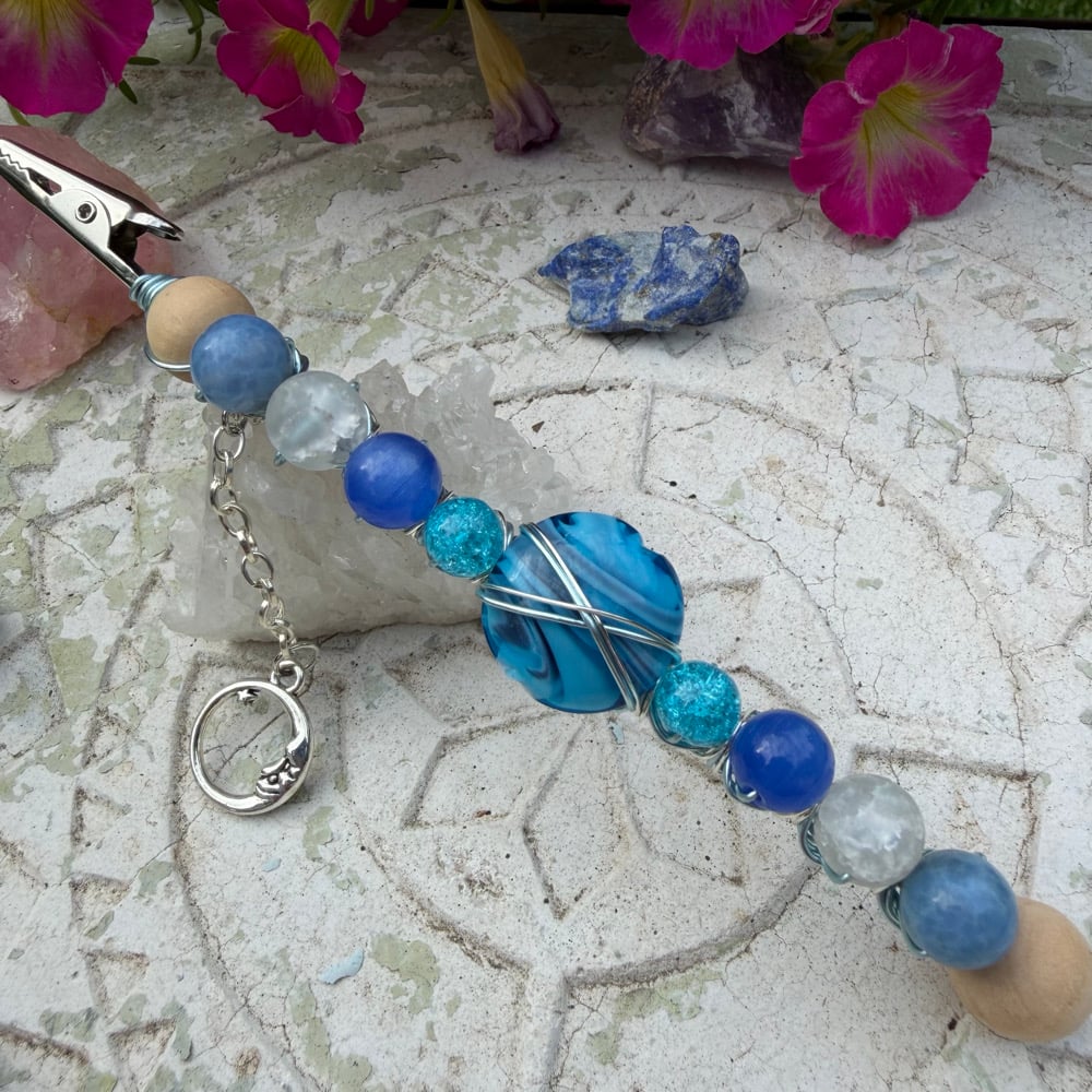 Image of blue moon roach clip
