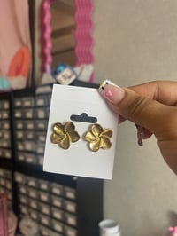 Image 7 of $3 earrings ☮️