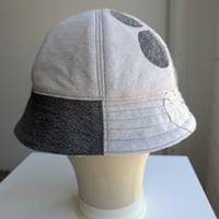 Image 4 of Reworked 6-panel Reversible Bucket Hat 70s Mickey New York L 24-25"
