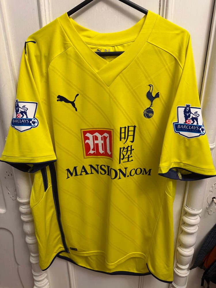 Image of Tottenham Hotspur “MODRIĆ 14” 2009/10 Third Shirt + PL patches  (XL)