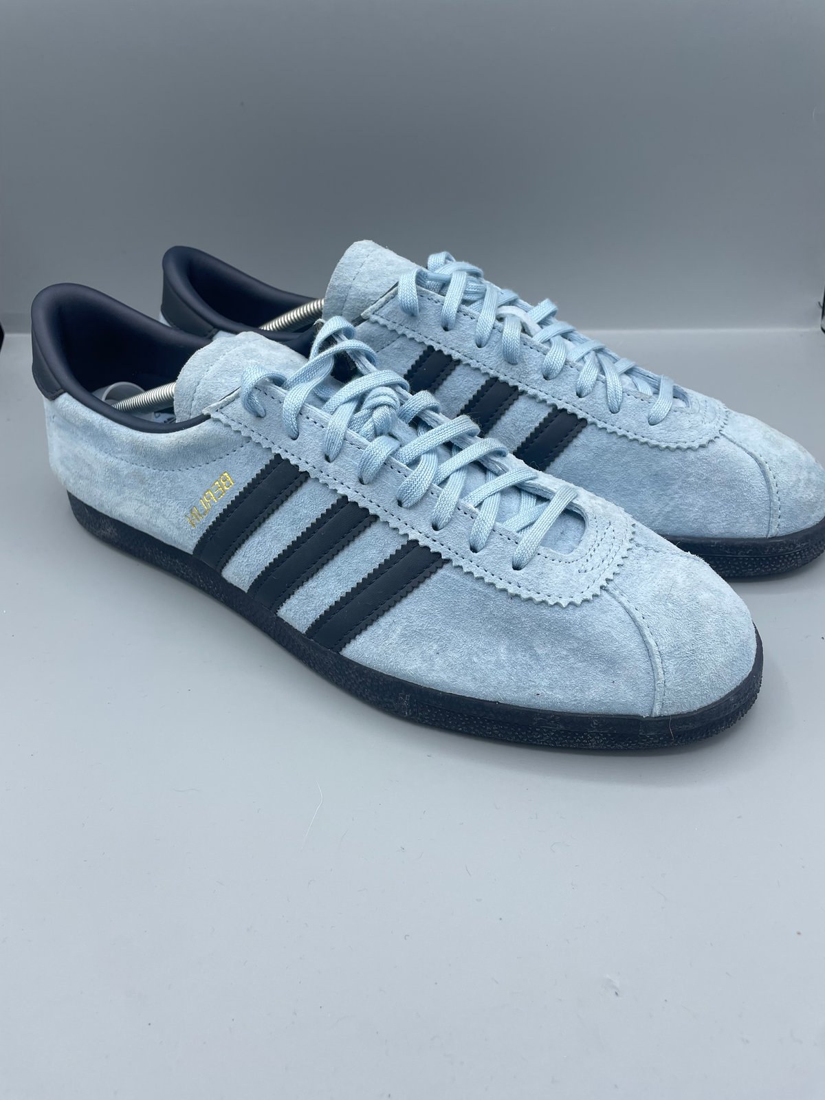 Adidas reverse cheap berlin trainers