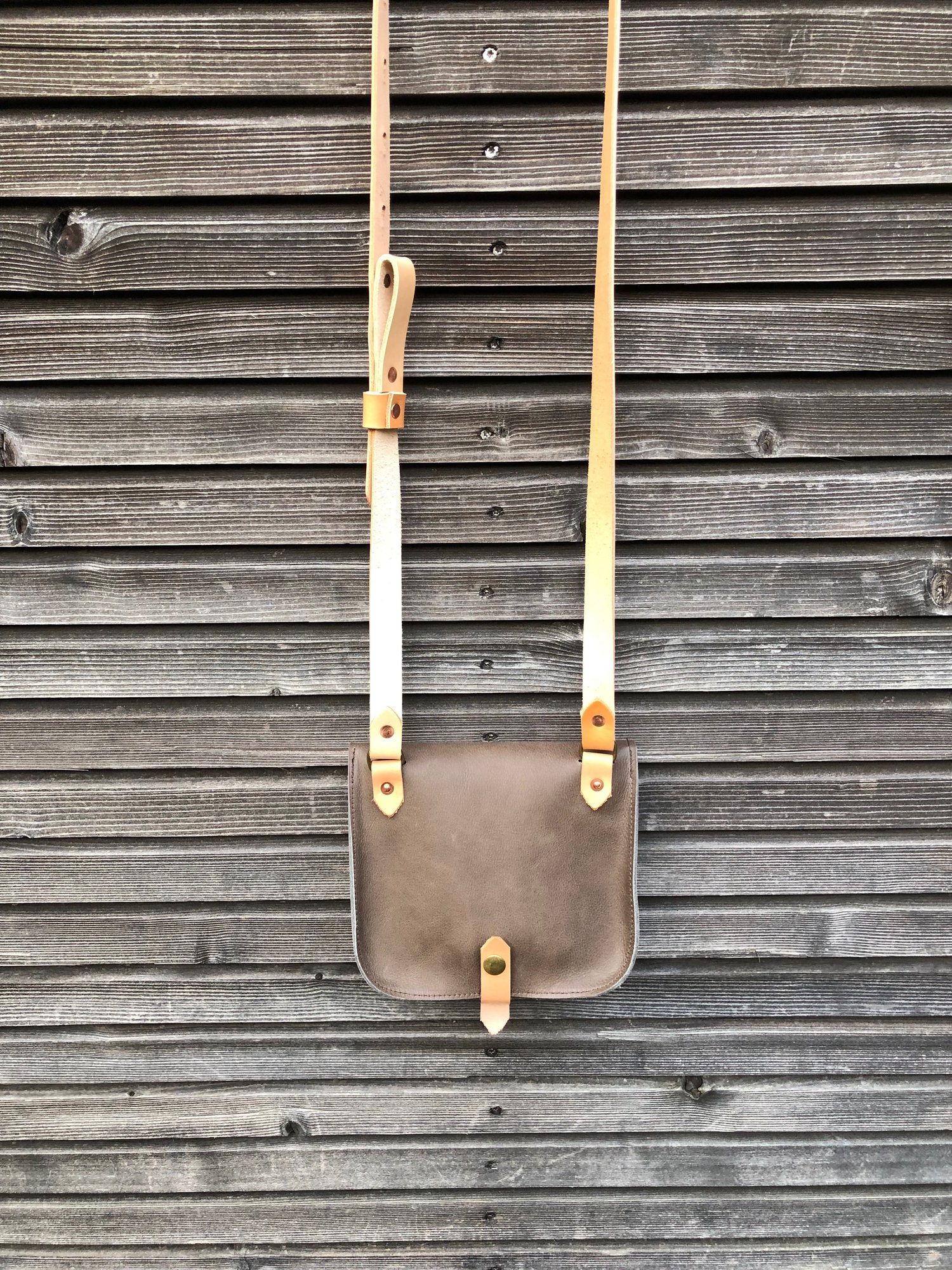 Image of Handbag Made In Grey Brown Oiled Leather