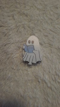 Ghost Reading Socket 