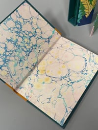 Image 3 of The Guiness Book of Trees, Gardeners booms 