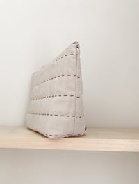 Image 4 of Quilted zipper pouch Neutral