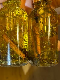 Image 1 of Grounding oil 