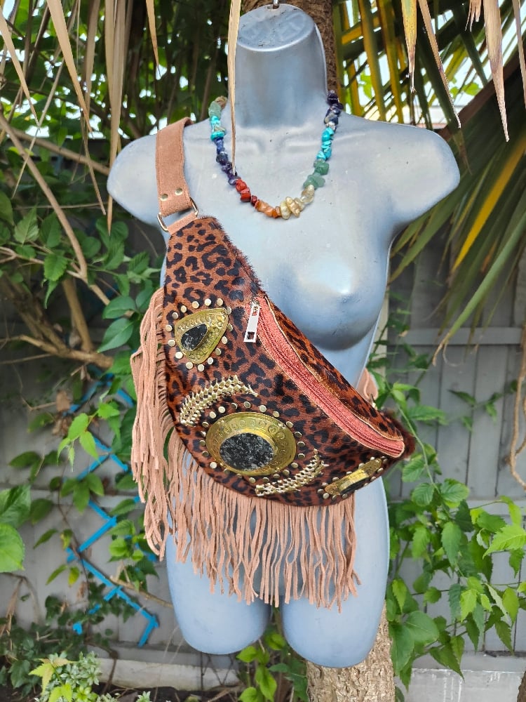 アクセサリー GARAxblackmenas SYMBOLIC FRINGE BUM FLAP GARA - x blackmenas SYMBOLIC FRINGE BUM FLAP -ケツアテ- BLACK | HAZE