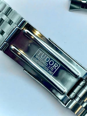 Image of STAINLESS STEEL GENTS WATCH STRAP,TUDOR,20mm,CURVE LUGS,NEW.(TU-3)