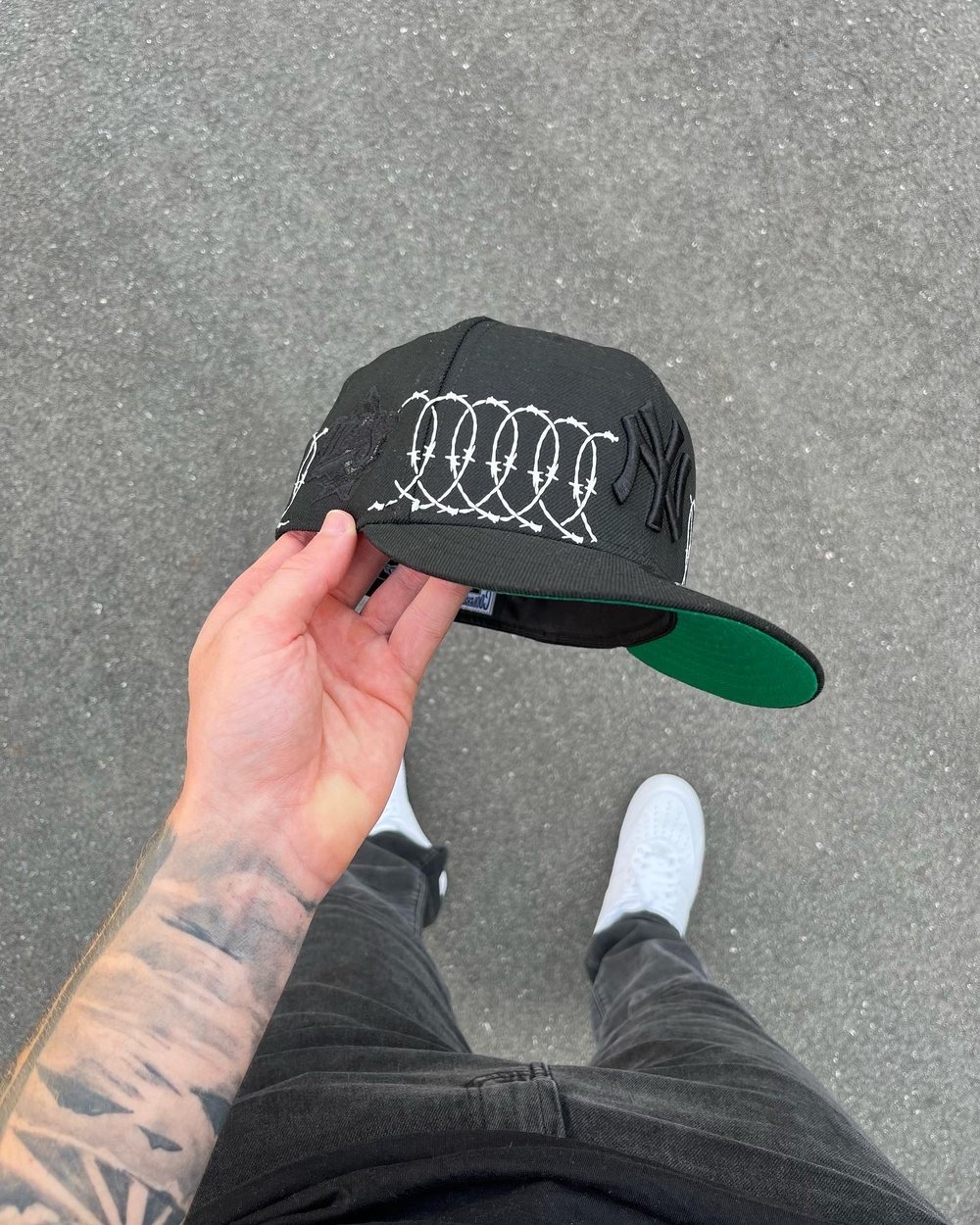 Image of GREEN BRIM BLACK OPS FULL BARB NY YANKEES CUSTOM FITTED