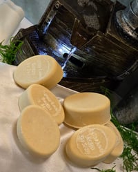 Image 2 of Seasalt facail bar oatmeal, Manuka  honey, buttermilk