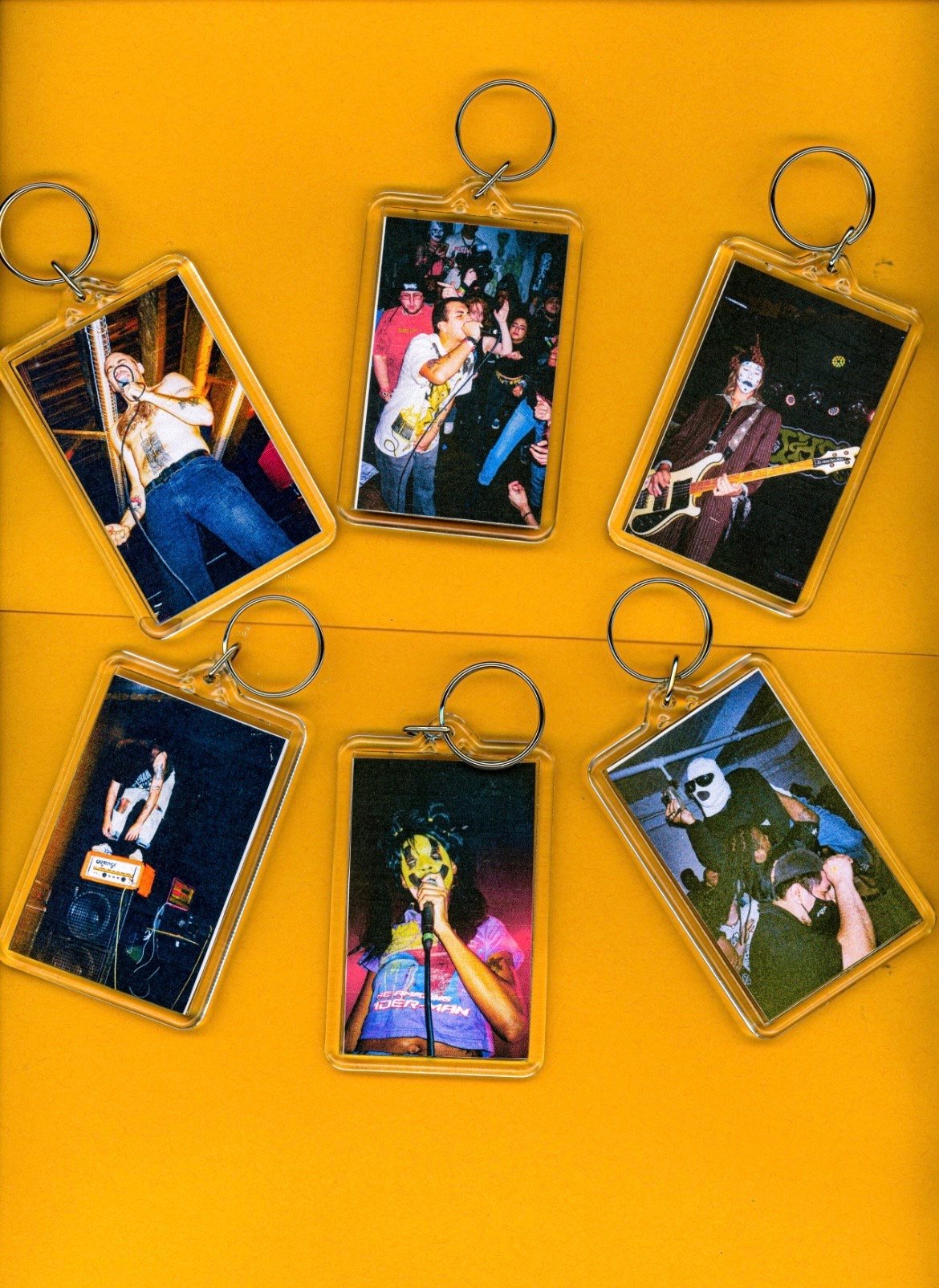 COLLECTIBLE PHOTO KEYCHAINS
