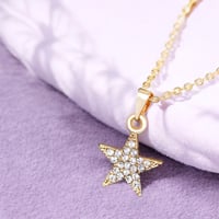 Lily star necklace 