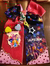 Image 11 of K POP DEMON HUNTER BIG BOW 