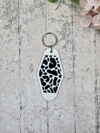 Image 1 of Retro Cow Motel Keychain