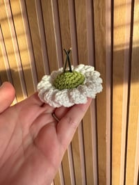 Image 2 of Flower Car Vent Clip