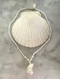 Image 3 of Queenie necklace 