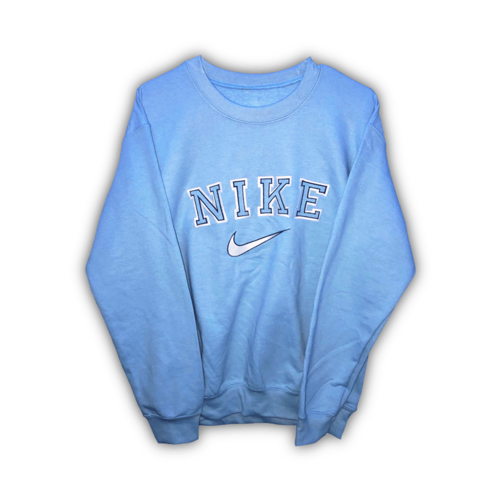 Light blue nike discount sweatshirt
