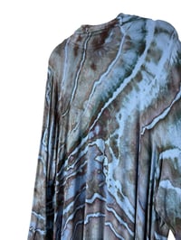 Image 8 of 3X PLUS Jersey Knit Open Cardigan in Muted Blue Stone Geode Ice Dye