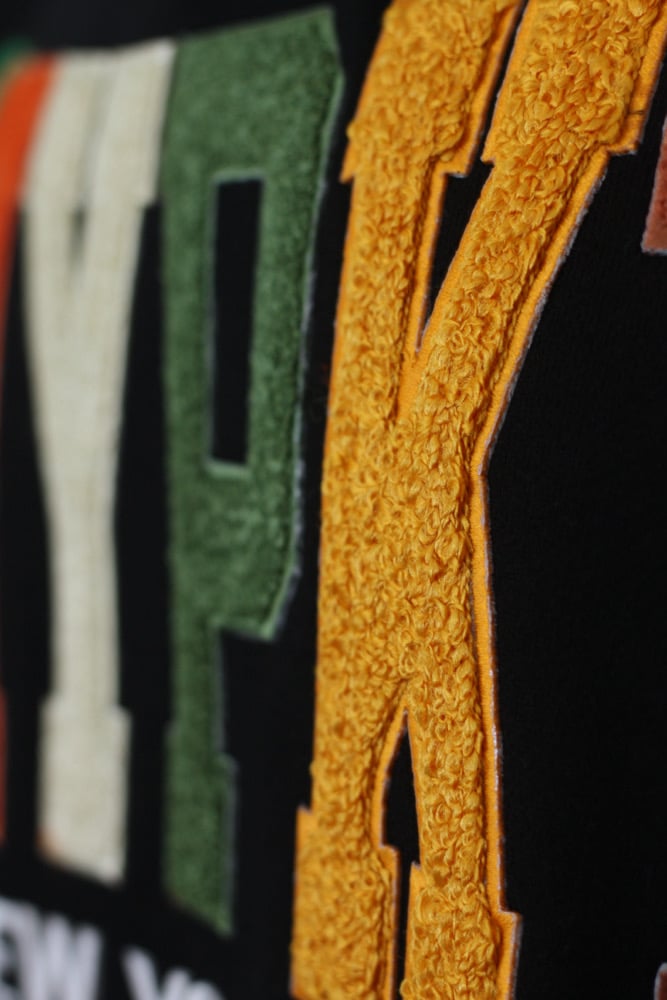 MNYPKT CHENILLE//BLACK HOODIE