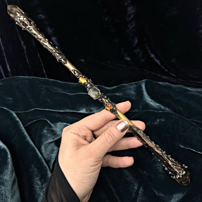 Metal Henge Witch Wands: Mossgold Double Conductor 