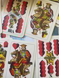 Image 2 of Ancien jeu de 32 cartes Hongrois, très belle qualité, grandes cartes. 