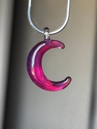 Telemagenta Moon Pendy