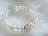 Image 3 of White Pearl Bracelet 