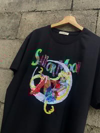 Image 1 of Camiseta bordada a man. GUERREIRA LÚA. Talla Única! *Feita por encarga.