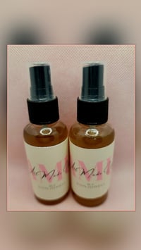 Image 1 of A M U Gold Lux Growth Spray