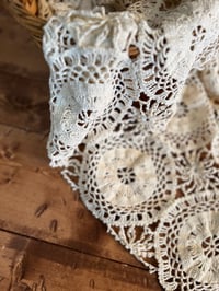 Image 3 of Antique Lace Layer {28x32}