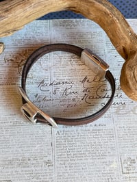 Image 3 of Stunning but Sturdy 