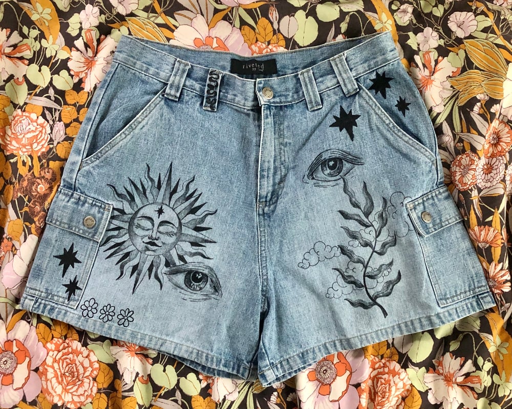 Image of The Beatrix Hand Drawn Shorts