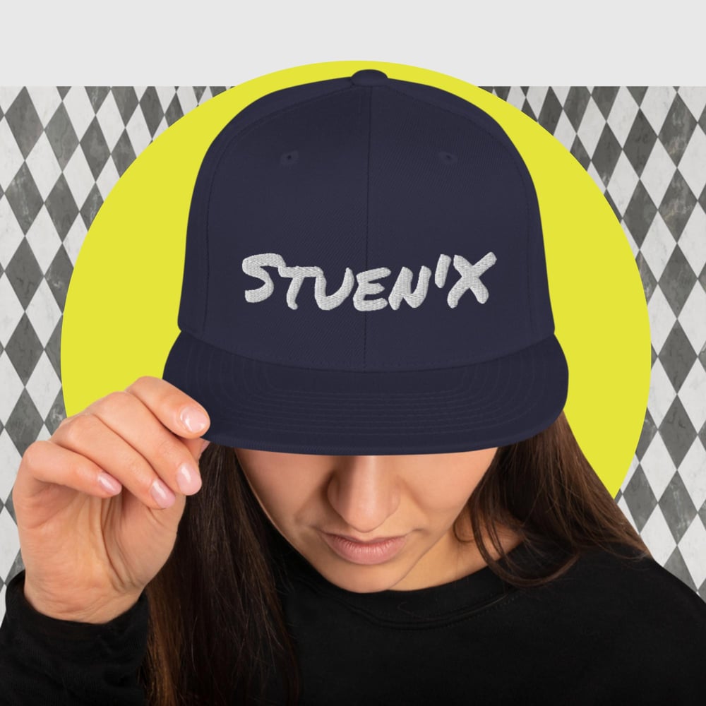 Stuen'X In White Snapback Hat