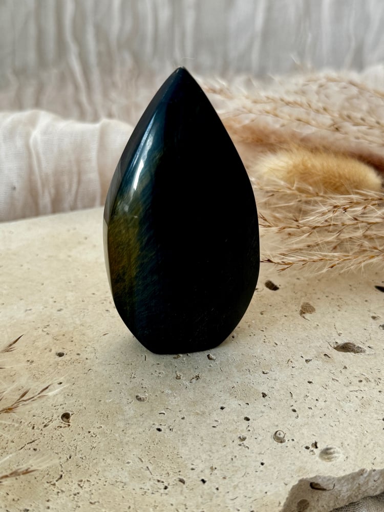 Image of Blue Tigers Eye Teardrop 