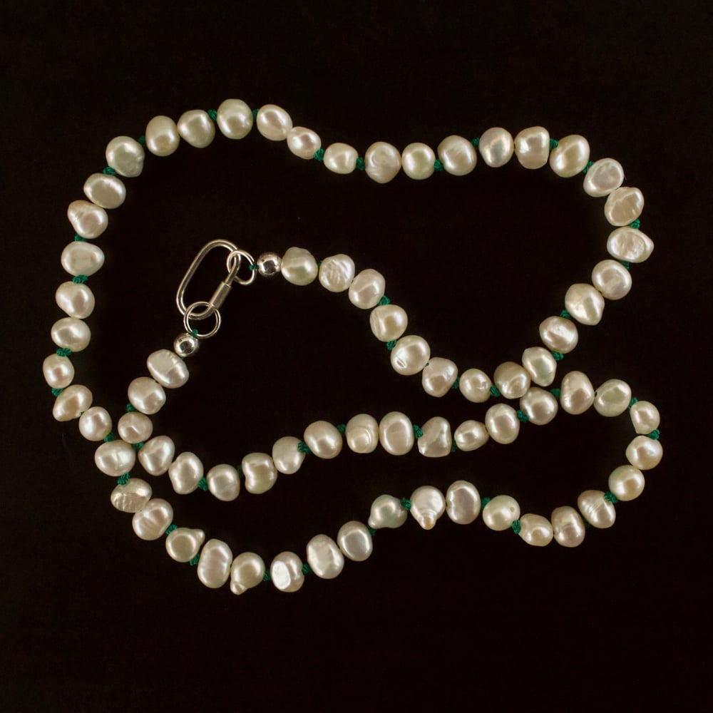 Image of Emerald knotted necklace