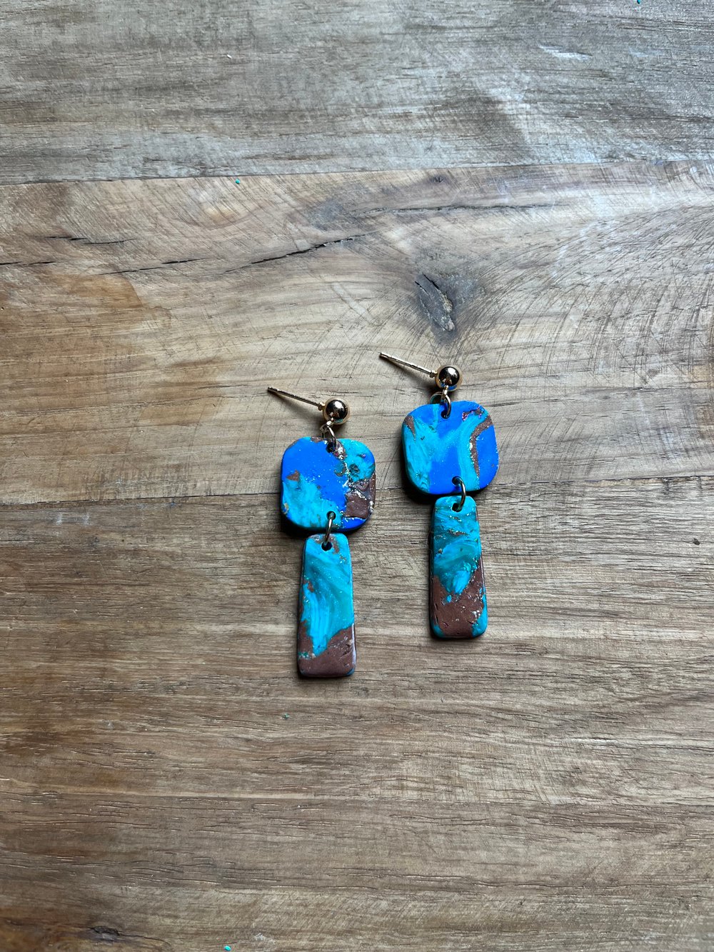 Image of Small Square dangle in Blue Brown mix