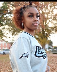 Image 2 of LIVINGSTONE CURSIVE CREW SWEATSHIRT (Gray)