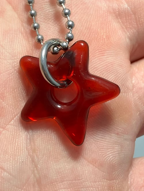 Image of sparkly red star