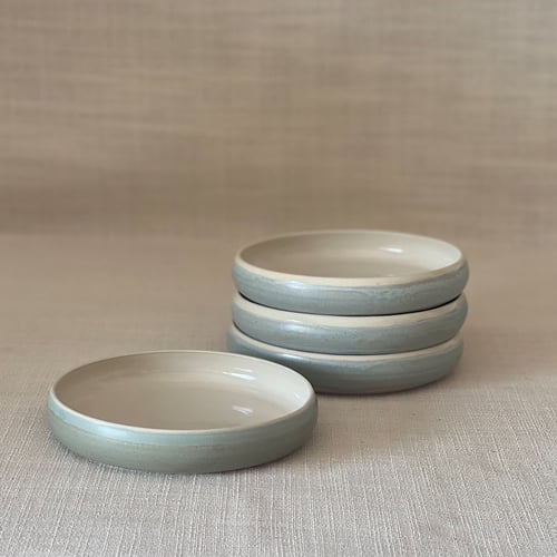 Image of OCEAN CURVED DESSERT PLATE