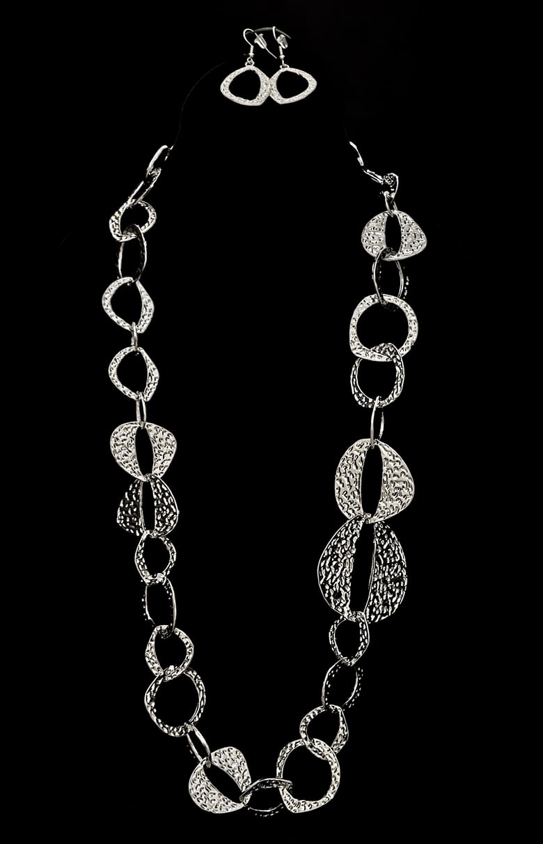 Image of Silver X-Long Beaten Necklace Set 