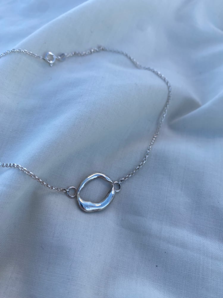 Image of Liquid O choker 