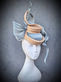 Image 2 of 'Jasmine' in Soft blue and nude