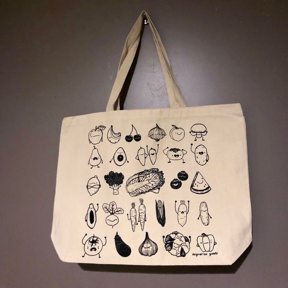 Image of fruit & veggie friends XL tote