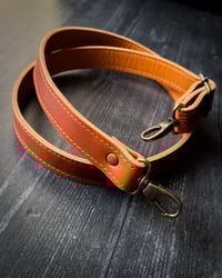 Image 1 of UNIVERSAL STRAP - ENGLISH TAN