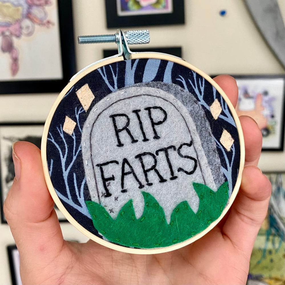 Tombstone embroidery hoops